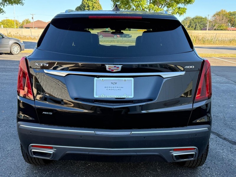 Cadillac XT5 Vehicle Image 04