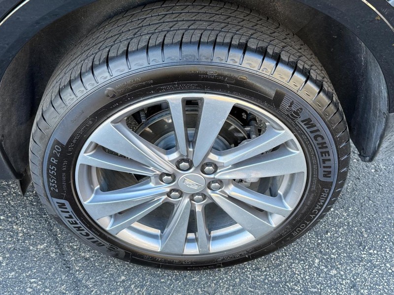 Cadillac XT5 Vehicle Image 07