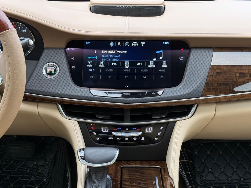 Cadillac CT6 Vehicle Image 12