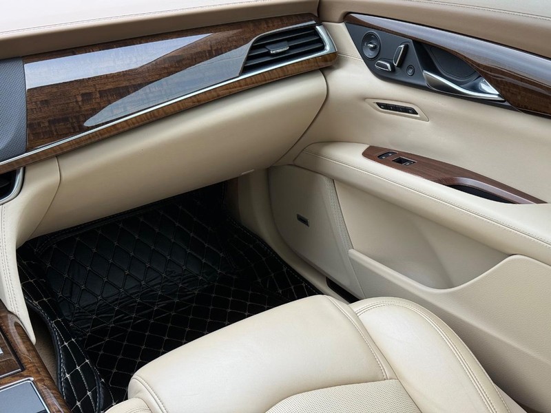 Cadillac CT6 Vehicle Image 15