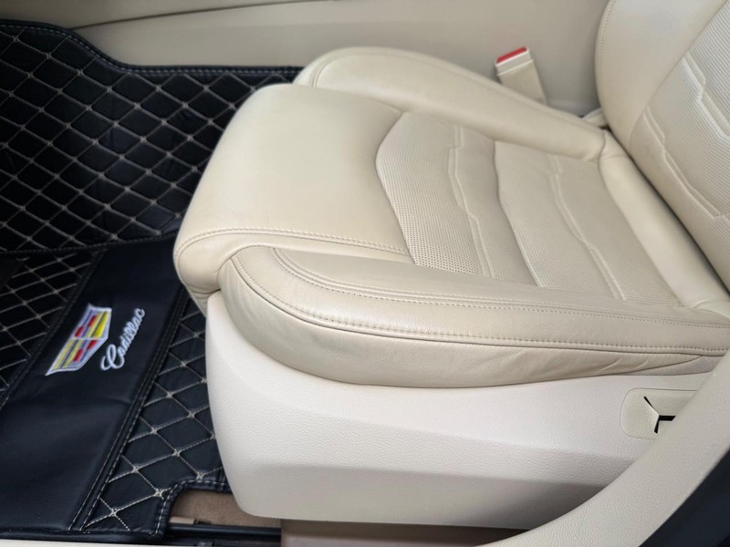 Cadillac CT6 Vehicle Image 23