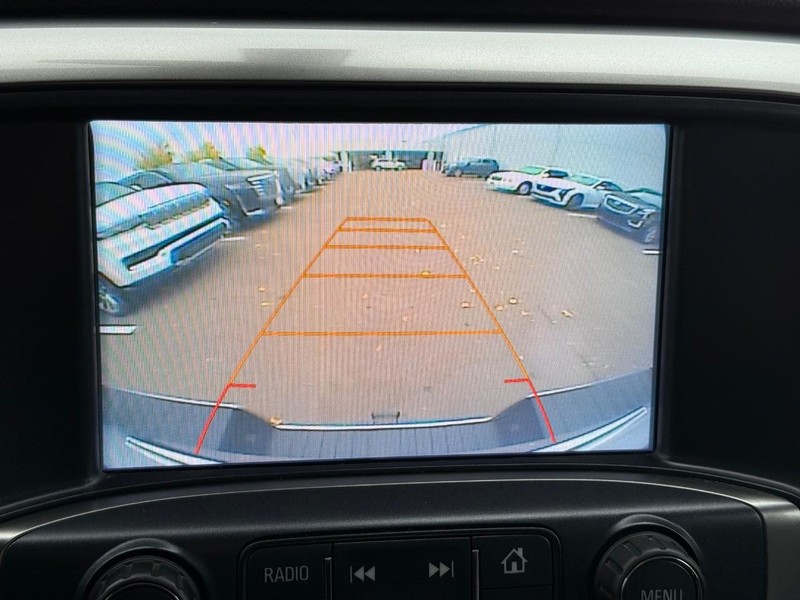 Chevrolet Silverado 2500HD Vehicle Image 19