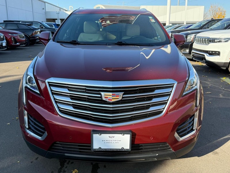 Cadillac XT5 Vehicle Image 09