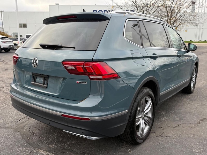 Volkswagen Tiguan Vehicle Image 03