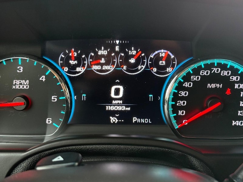 GMC Yukon Vehicle Image 19