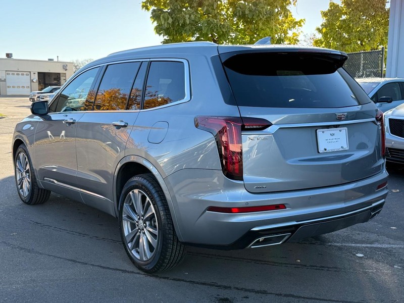 Cadillac XT6 Vehicle Image 06