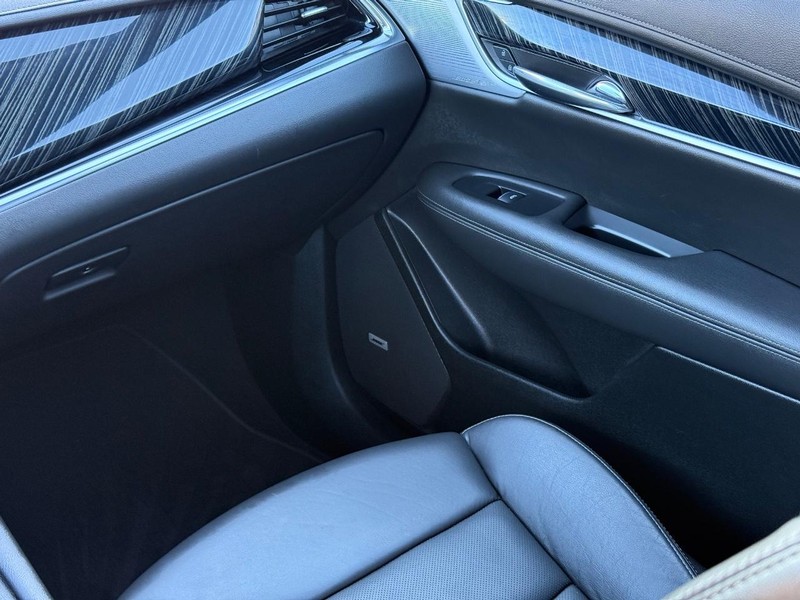 Cadillac XT6 Vehicle Image 16