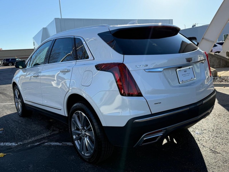 Cadillac XT5 Vehicle Image 06