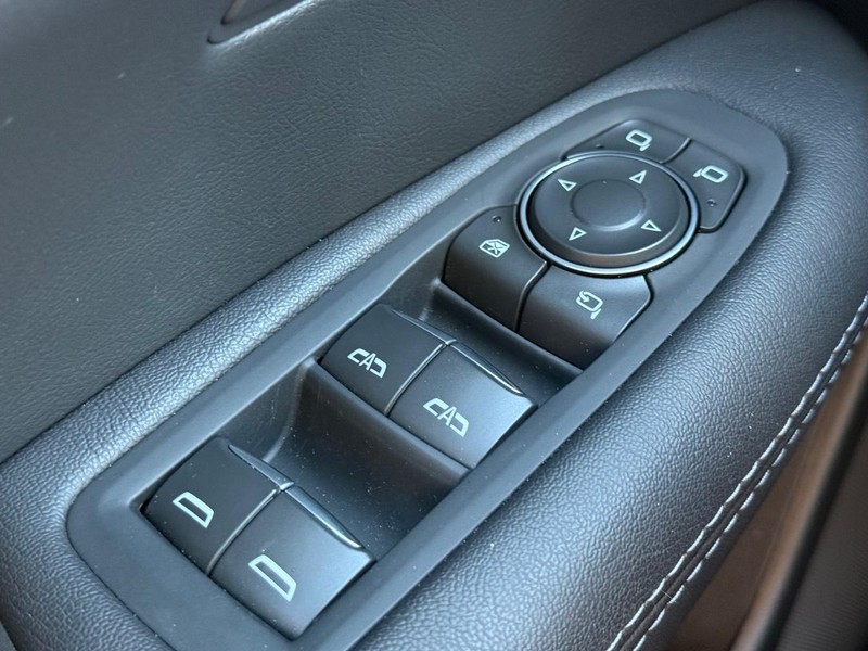 Cadillac XT5 Vehicle Image 22