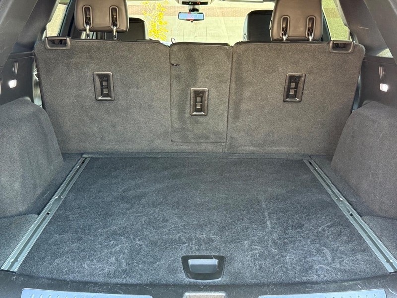 Cadillac XT5 Vehicle Image 05