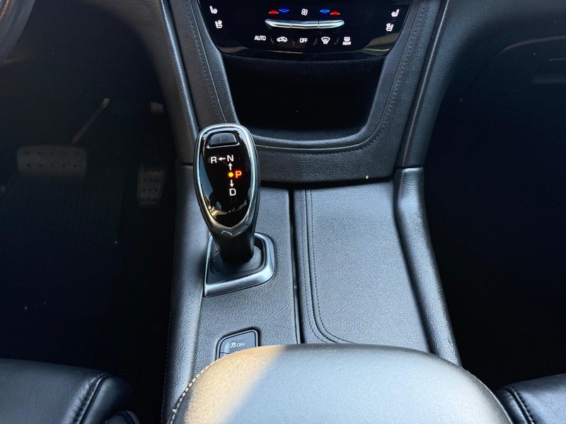 Cadillac XT5 Vehicle Image 13