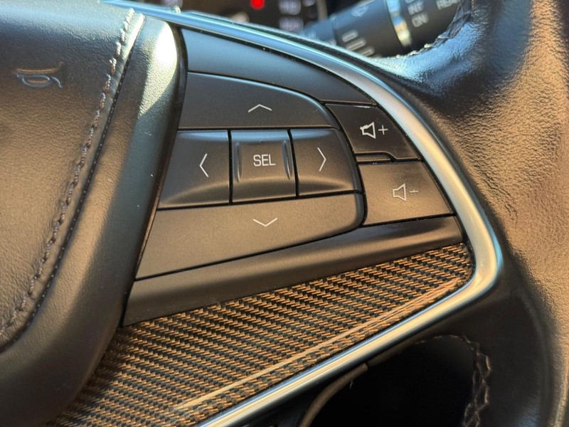 Cadillac XT5 Vehicle Image 19