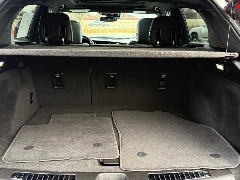 Cadillac XT4 Vehicle Image 05