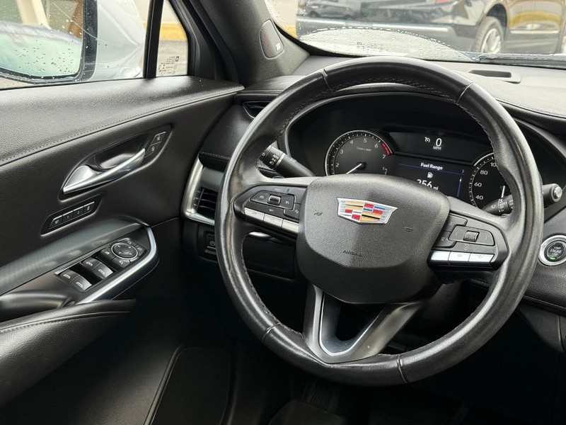 Cadillac XT4 Vehicle Image 14