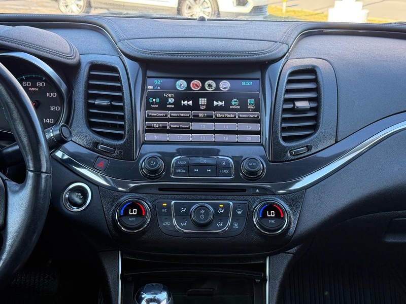 Chevrolet Impala Vehicle Image 12