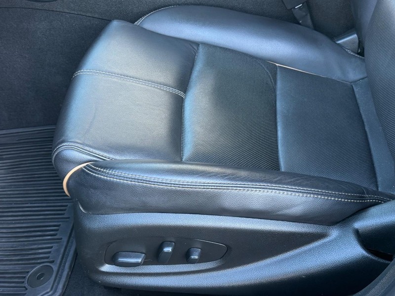 Chevrolet Impala Vehicle Image 23