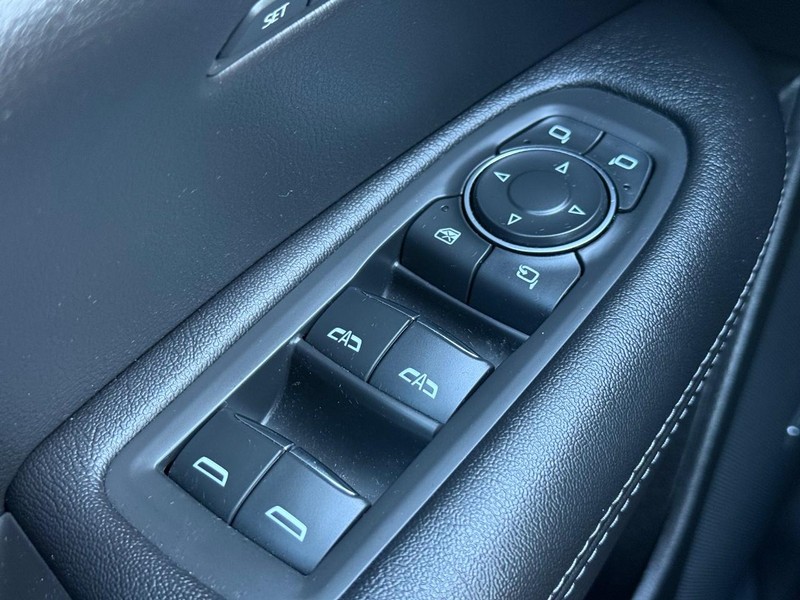 Cadillac XT5 Vehicle Image 22