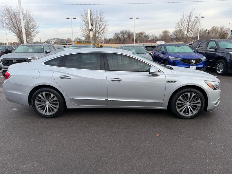 Buick LaCrosse Vehicle Image 02