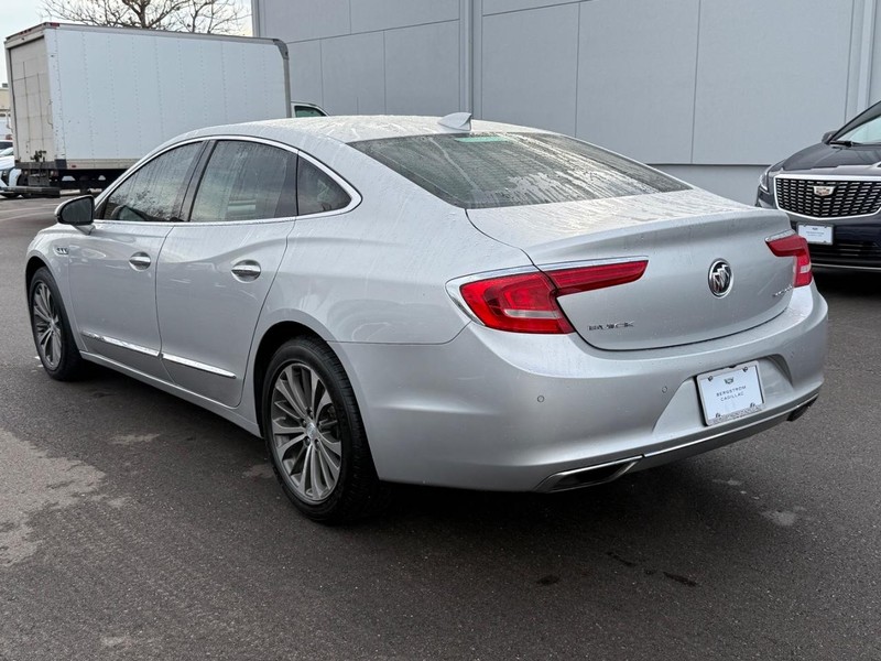 Buick LaCrosse Vehicle Image 06