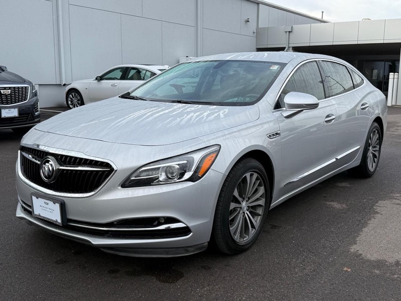 Buick LaCrosse Vehicle Image 08