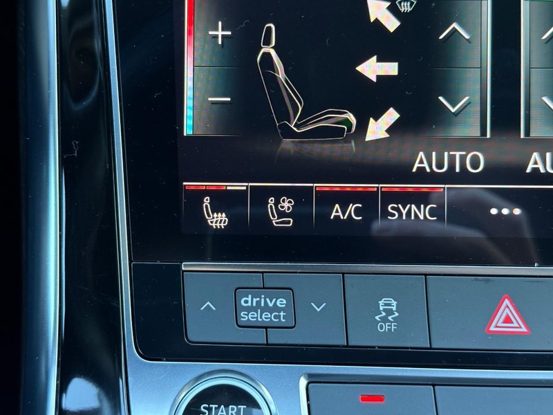 Audi Q7 Vehicle Image 21