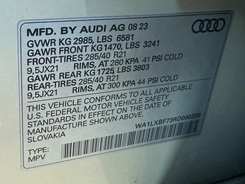 Audi Q7 Vehicle Image 24