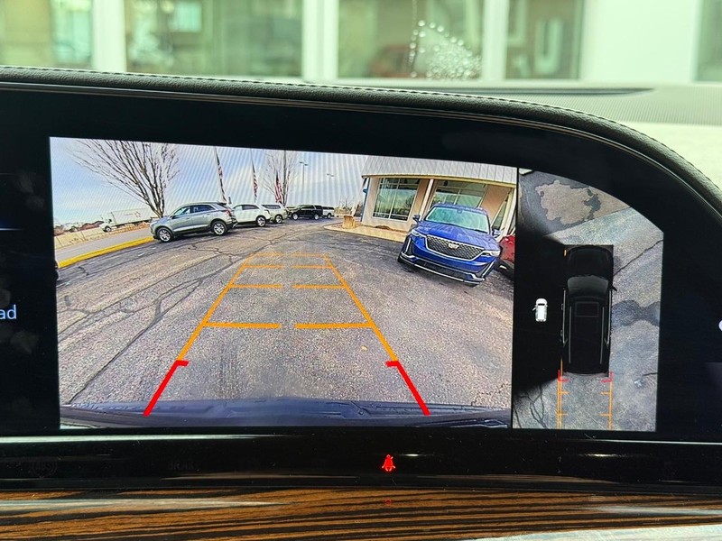 Cadillac Escalade Vehicle Image 20