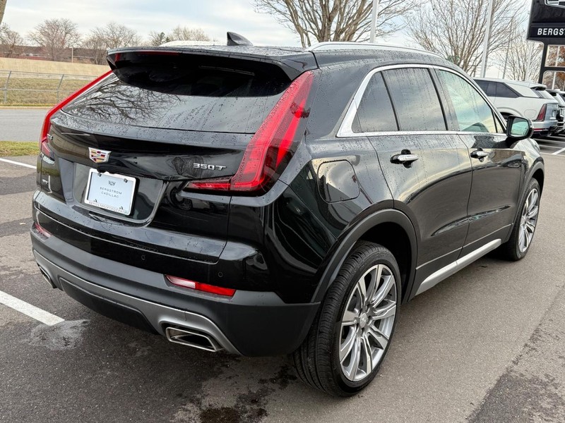 Cadillac XT4 Vehicle Image 03