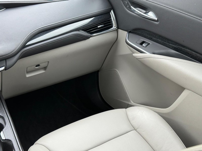 Cadillac XT4 Vehicle Image 15