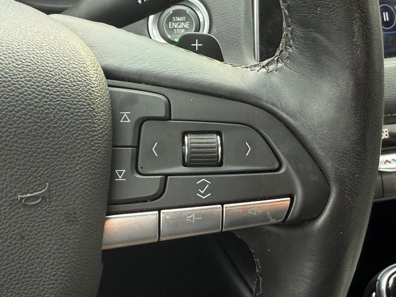 Cadillac XT4 Vehicle Image 18