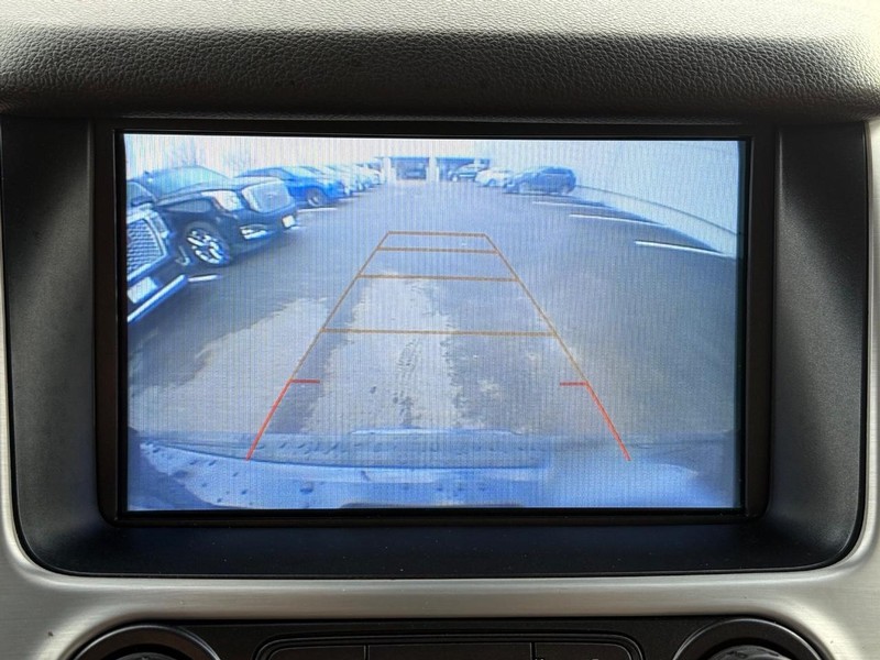 GMC Yukon Vehicle Image 20