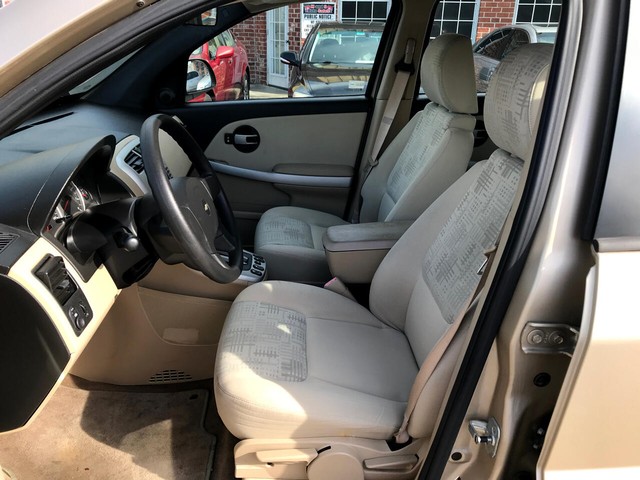 Chevrolet Equinox Vehicle Full-screen Gallery Image 8