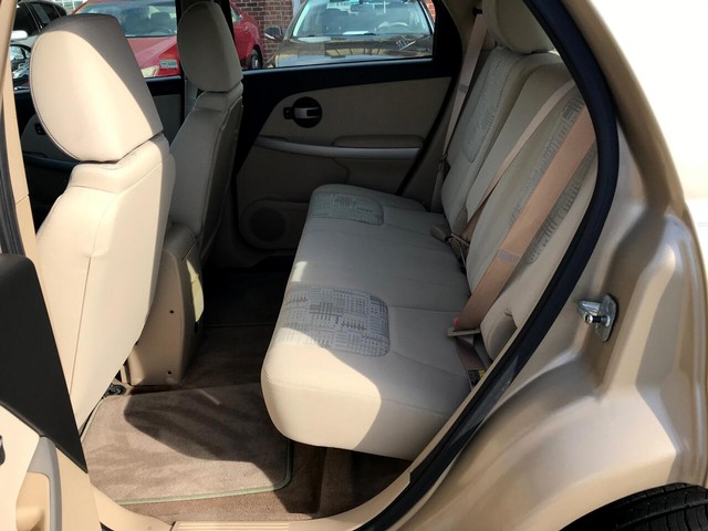 Chevrolet Equinox Vehicle Full-screen Gallery Image 10