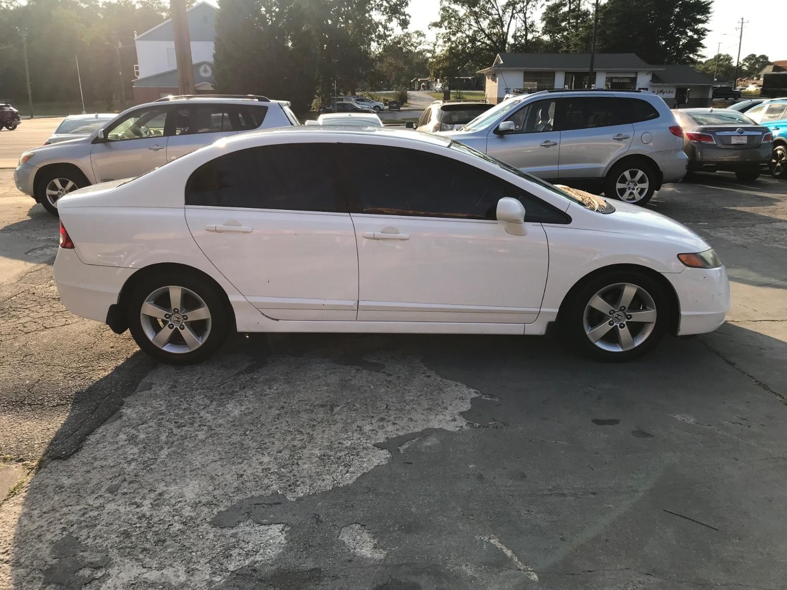 Honda Civic Sedan Vehicle Full-screen Gallery Image 4