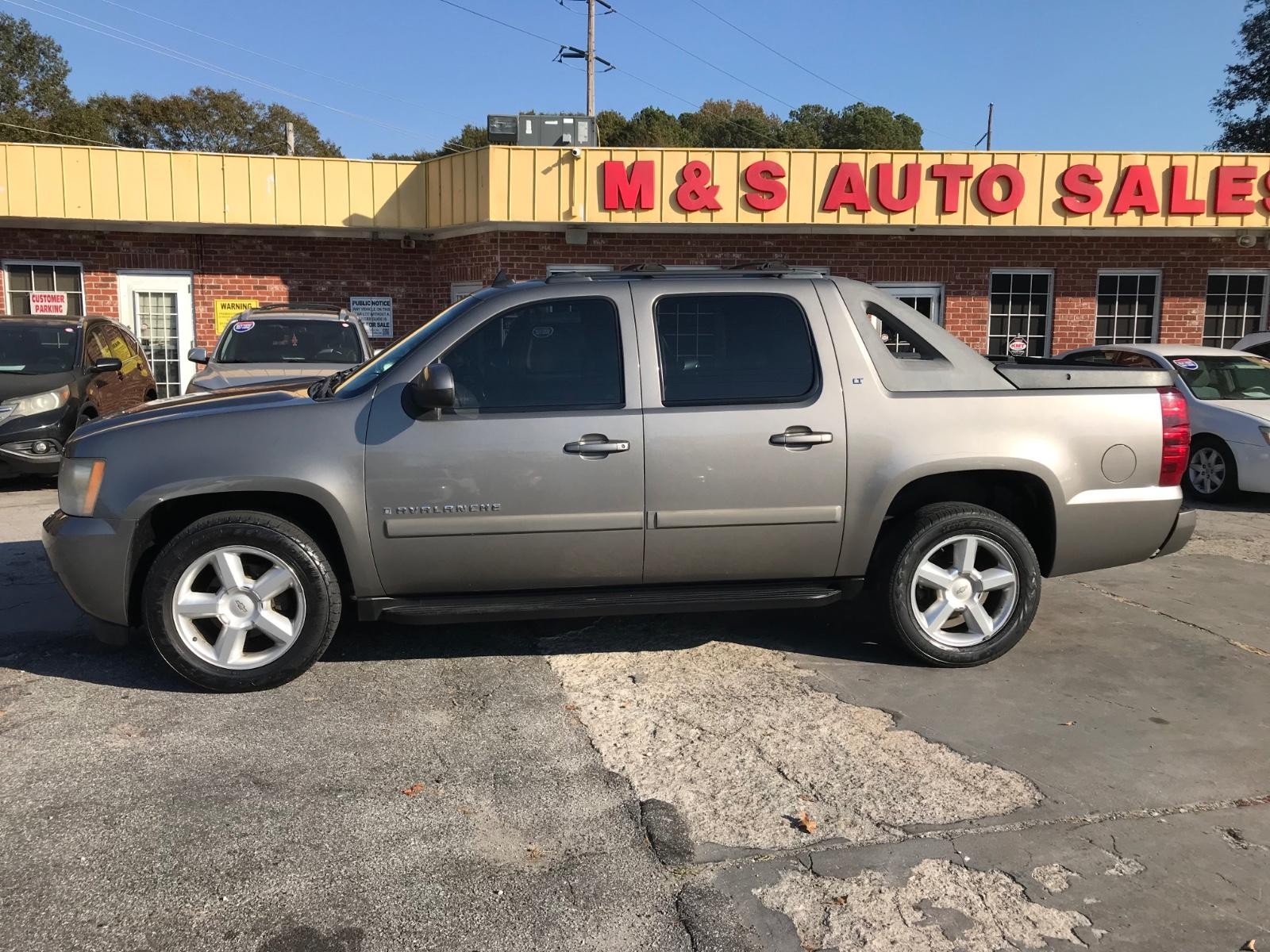 Chevrolet Avalanche Vehicle Full-screen Gallery Image 7