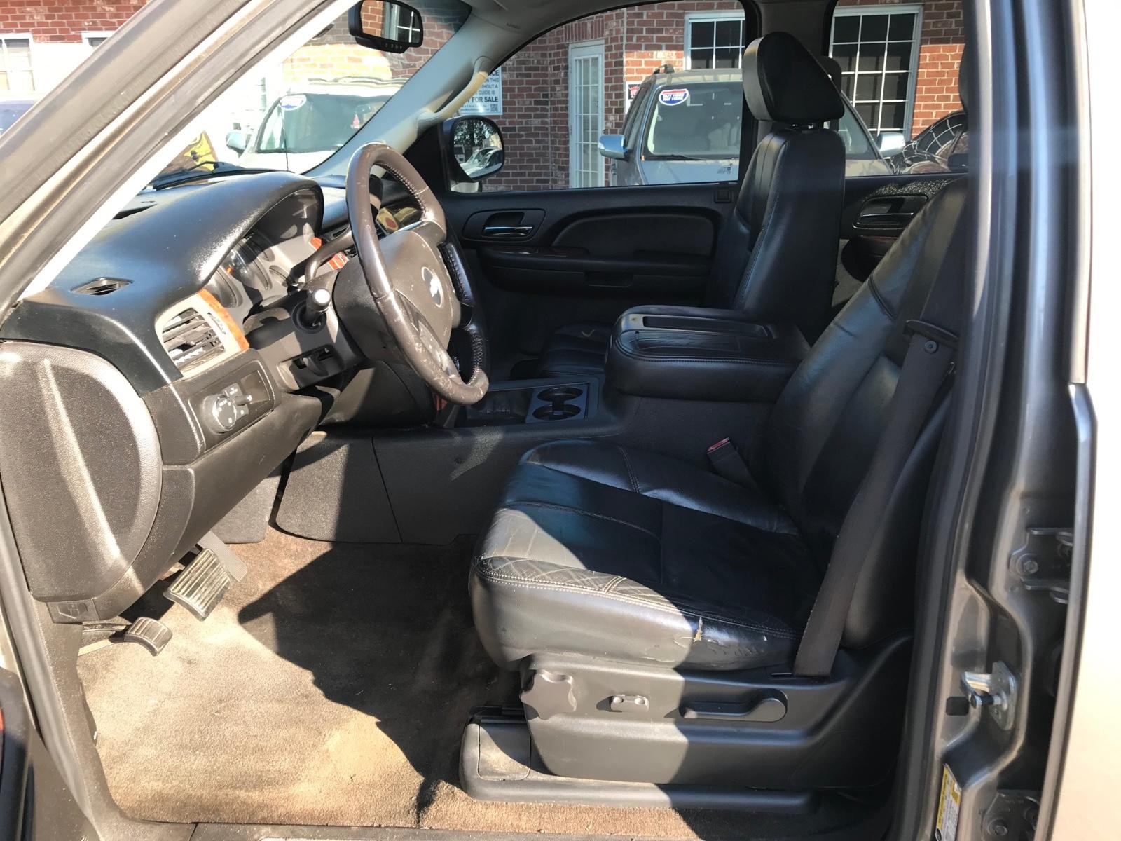 Chevrolet Avalanche Vehicle Full-screen Gallery Image 9