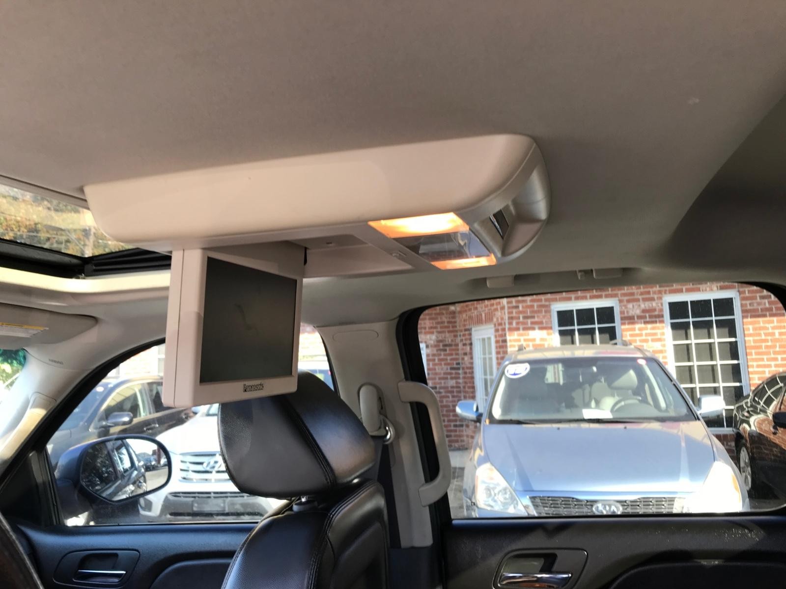 Chevrolet Avalanche Vehicle Full-screen Gallery Image 12