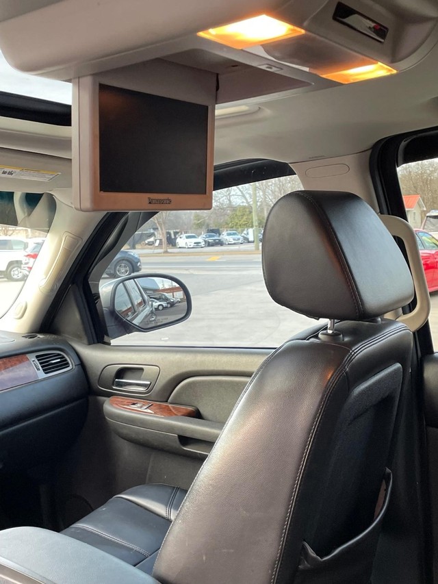 Chevrolet Avalanche Vehicle Full-screen Gallery Image 13