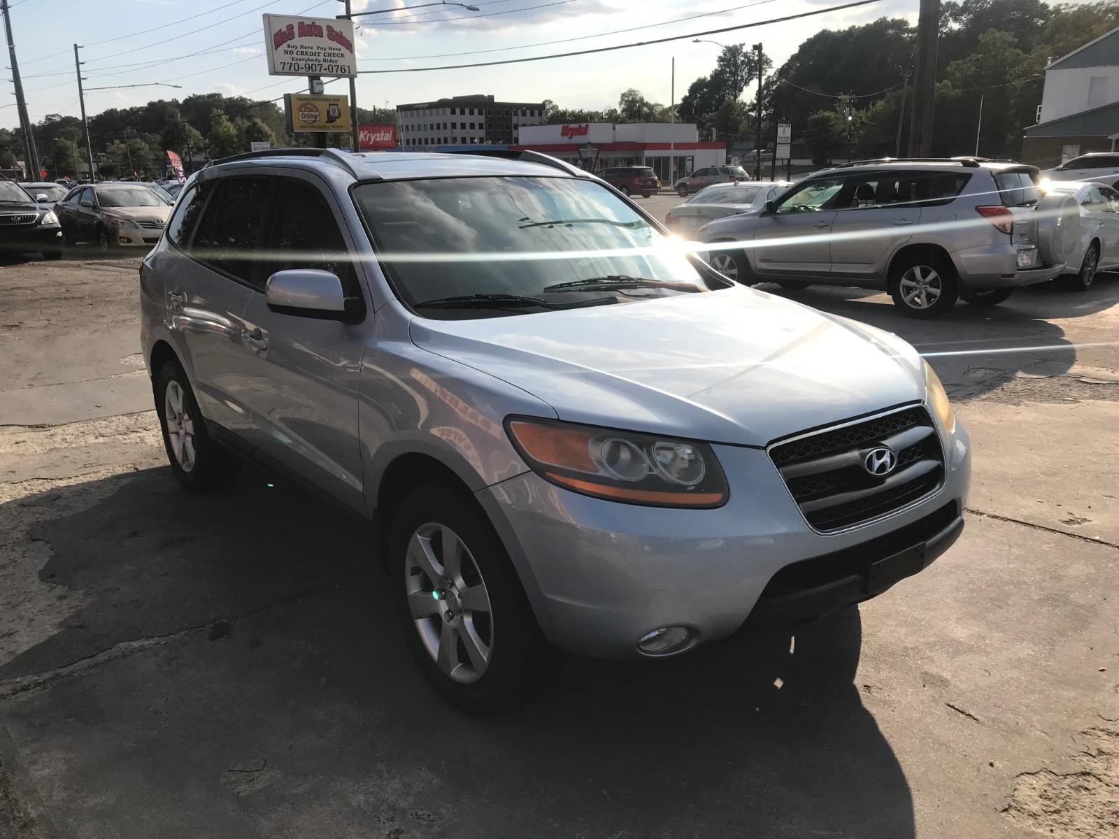 Hyundai Santa Fe Vehicle Full-screen Gallery Image 3