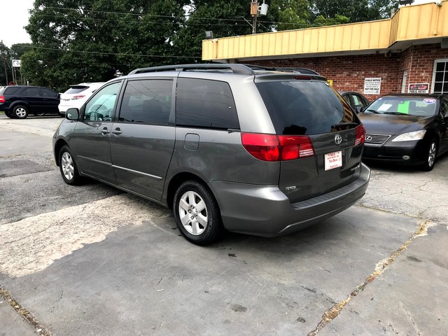2004 Toyota Sienna CE photo 7