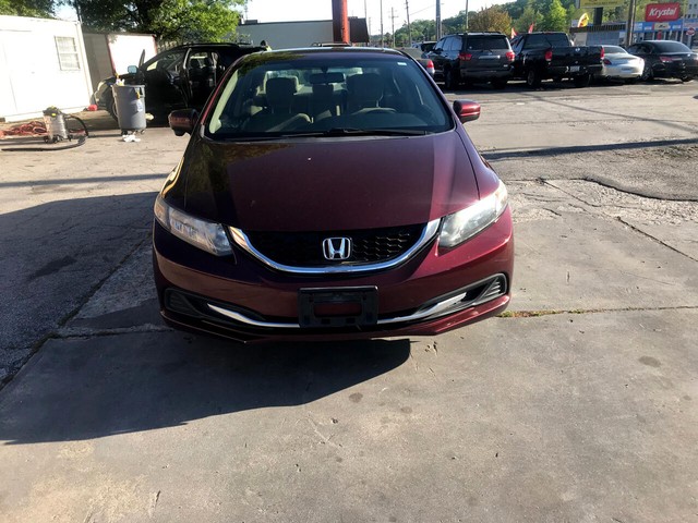 Honda Civic Sedan Vehicle Full-screen Gallery Image 2