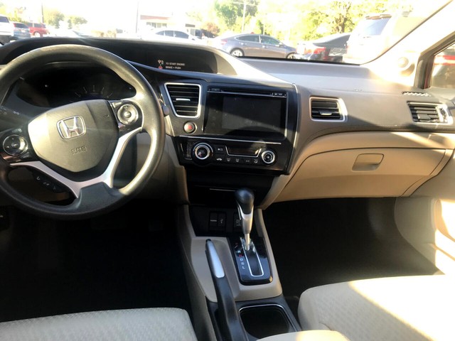 Honda Civic Sedan Vehicle Full-screen Gallery Image 12