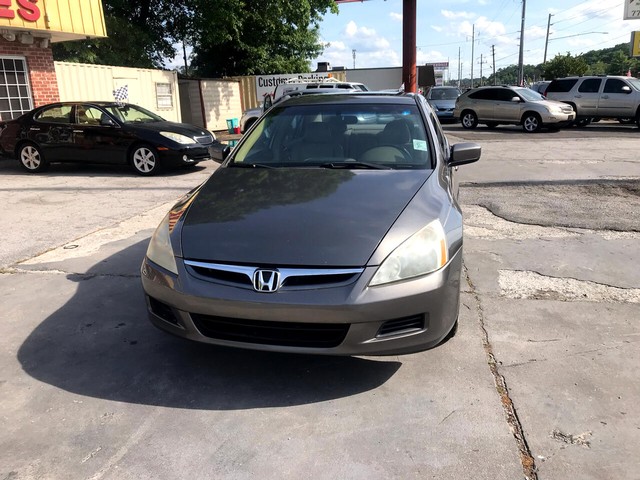 Honda Accord Sedan Vehicle Full-screen Gallery Image 2