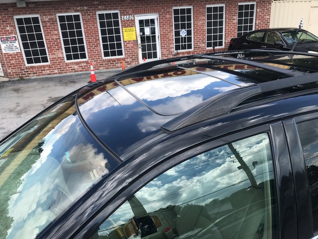 Lexus RX 330 Vehicle Full-screen Gallery Image 7