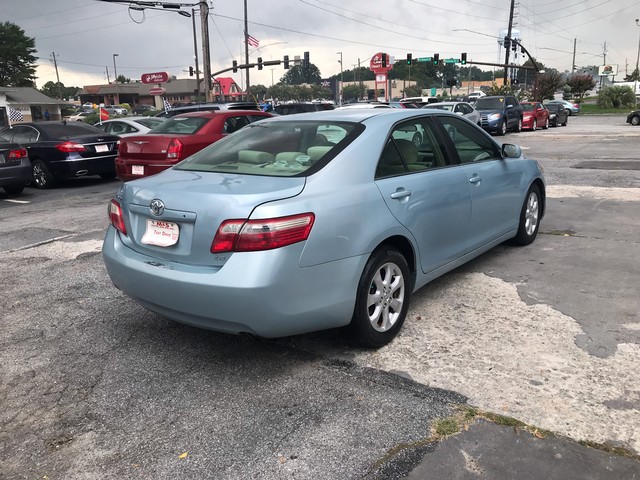 2007 Toyota Camry LE photo 5