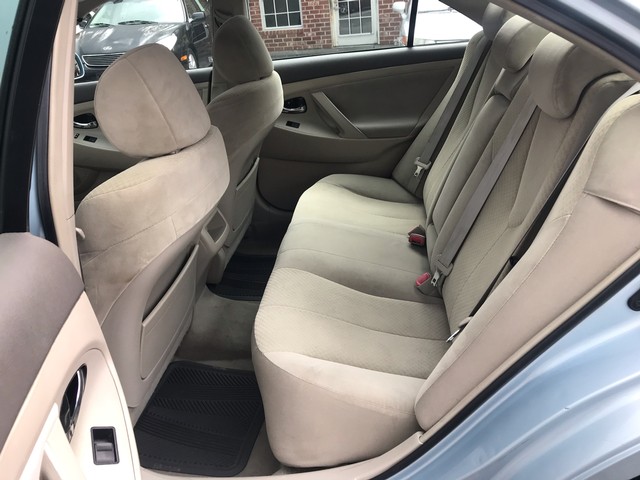 2007 Toyota Camry LE photo 16