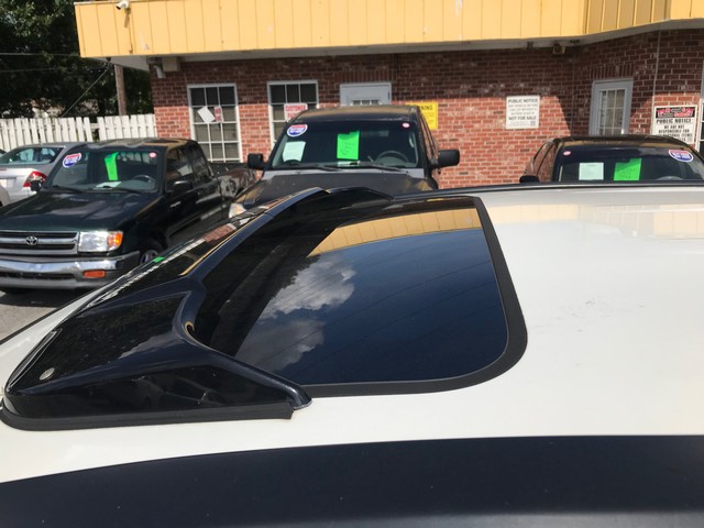 Honda CR-V Vehicle Full-screen Gallery Image 7