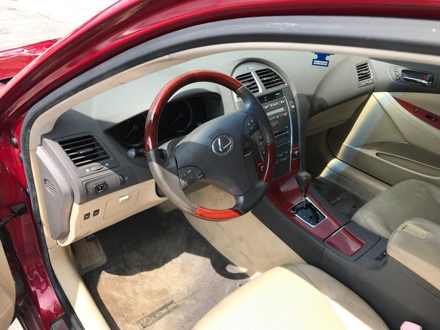 2009 Lexus ES 350 photo 10