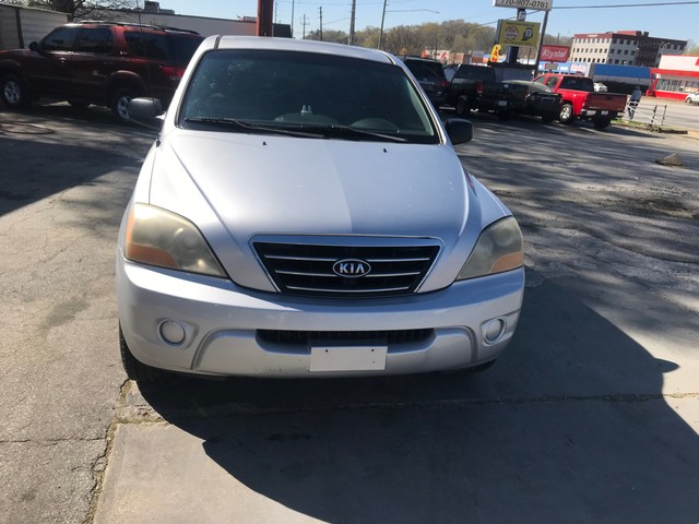 Kia Sorento Vehicle Full-screen Gallery Image 3