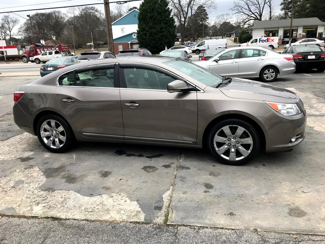Buick LaCrosse Vehicle Full-screen Gallery Image 4